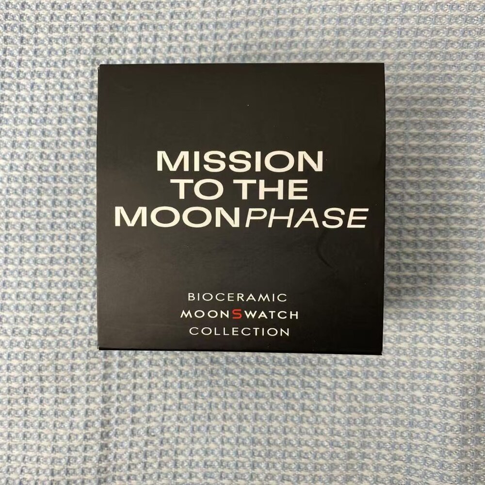 🔥Swatch x Omega Snoopy Moonphase Chronograph | Black Bioceramic - Picture 4 of 7